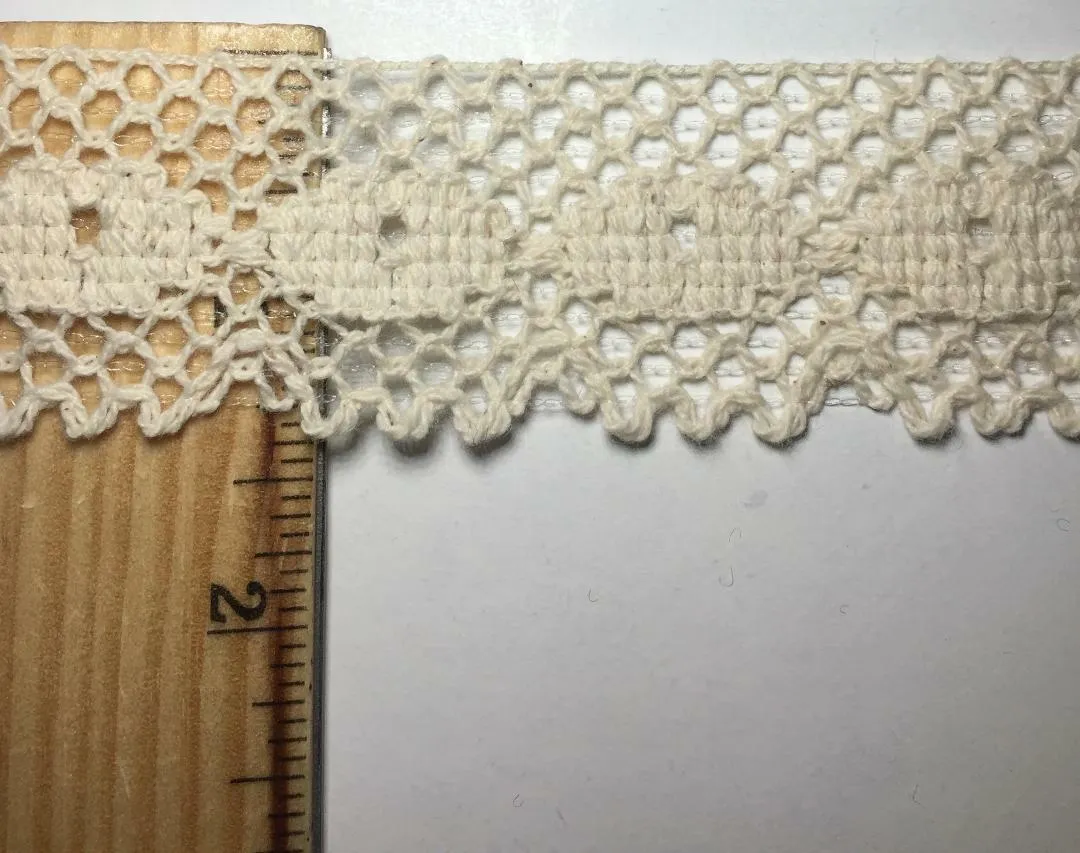 1.5" Cluny Lace Trimming - Color: Natural- Put-Up: 10 Continuous Yards